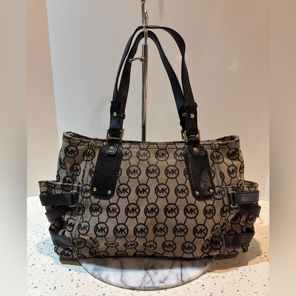 Michael Kors Monogram Satchel‎ Shoulder Handbag - Picture 5 of 15